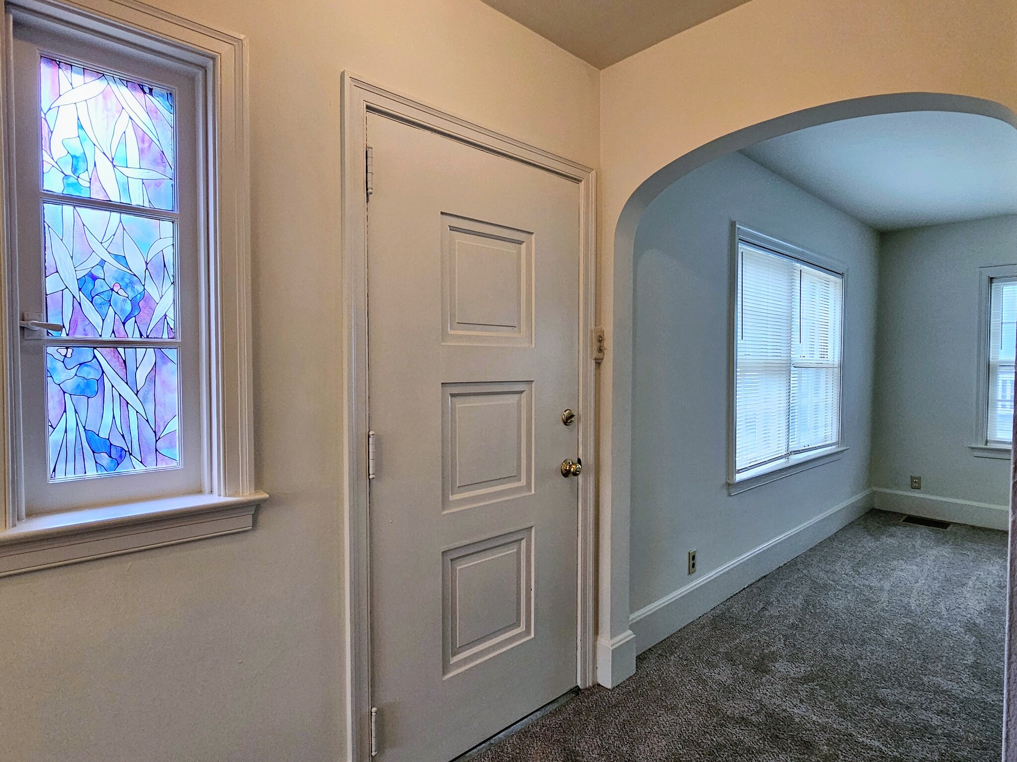 Building Photo - 426 Cherry St