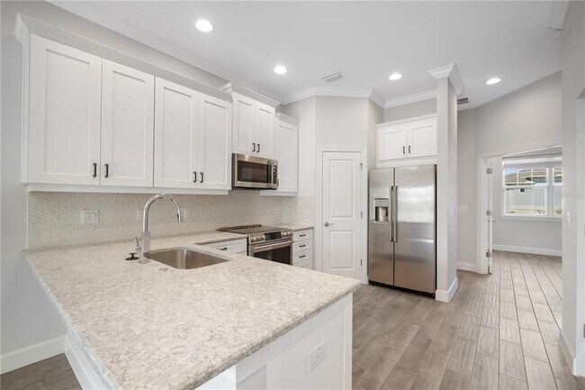 Building Photo - 4055 Rocky Shores Dr