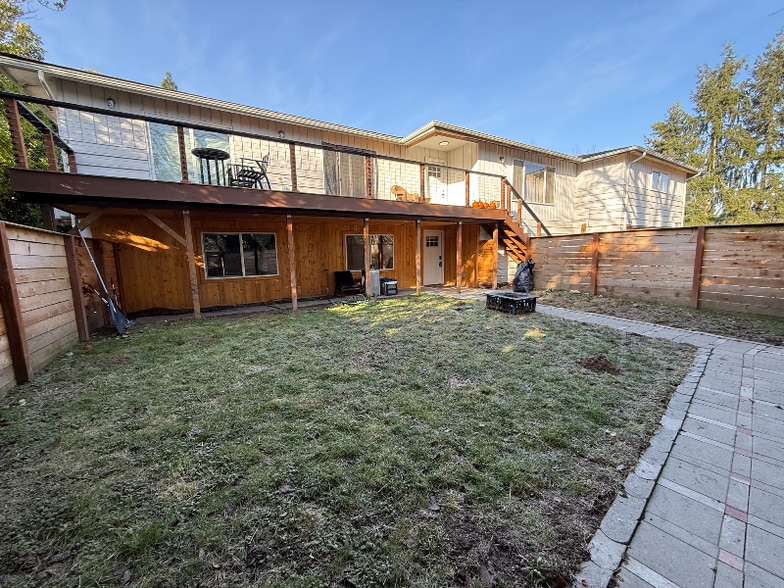 Building Photo - 5502 E L St