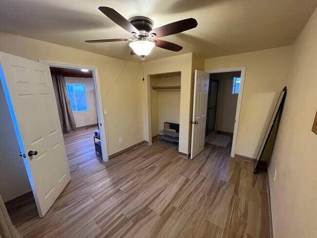 Bedroom - 2849 Flower St