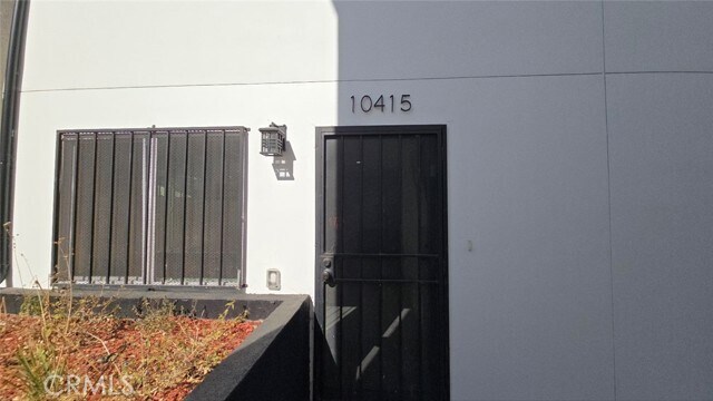 Building Photo - 10415 Avalon Blvd