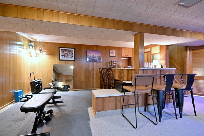 Building Photo - 2307 Edna Ave