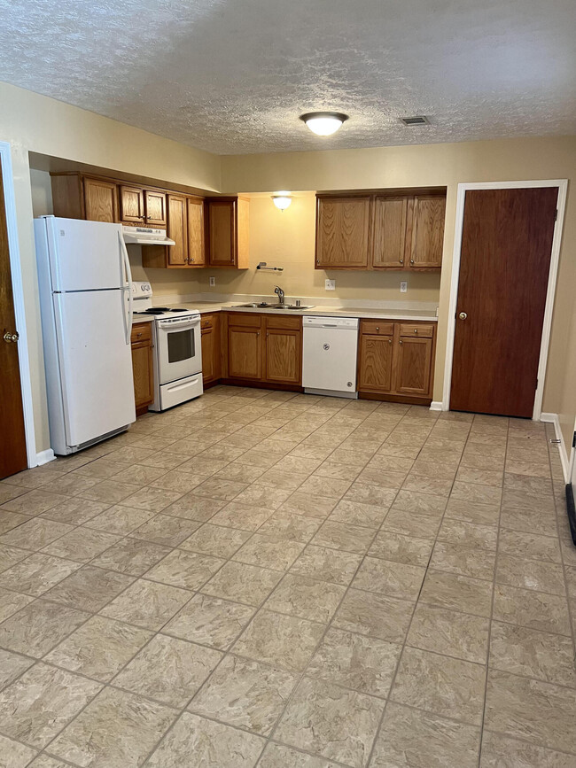 Building Photo - 3327 Wood Valley Ct