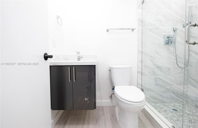 Building Photo - 16697 Hemingway Dr