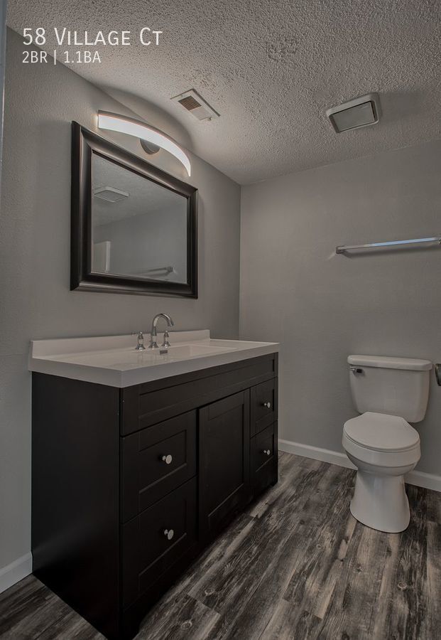 Building Photo - Village Court Two Bedroom with Loft