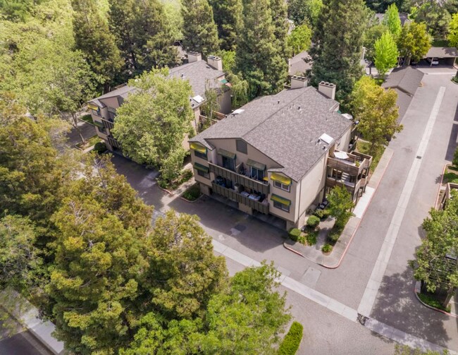 Building Photo - 5194 Makati Cir