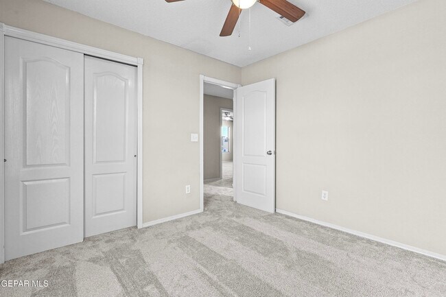 Building Photo - 3261 Garden Point Dr