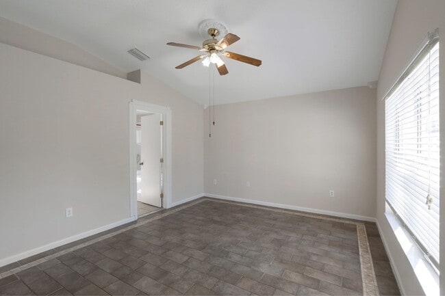 Building Photo - 2711 Breakwater Ct
