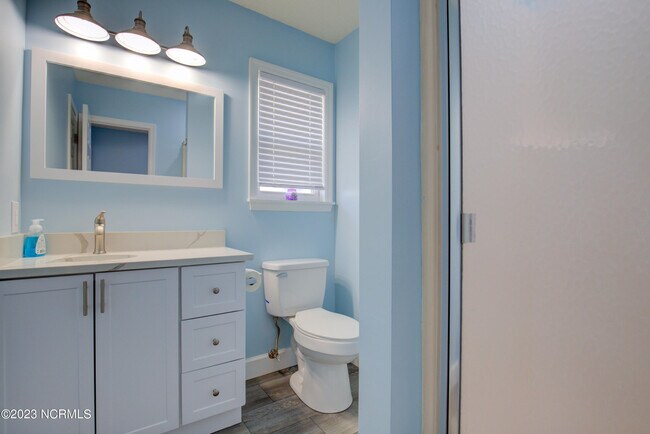 Building Photo - 1883 New River Inlet Rd