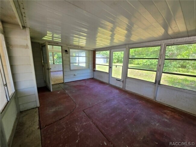 Building Photo - 45 S Monroe St