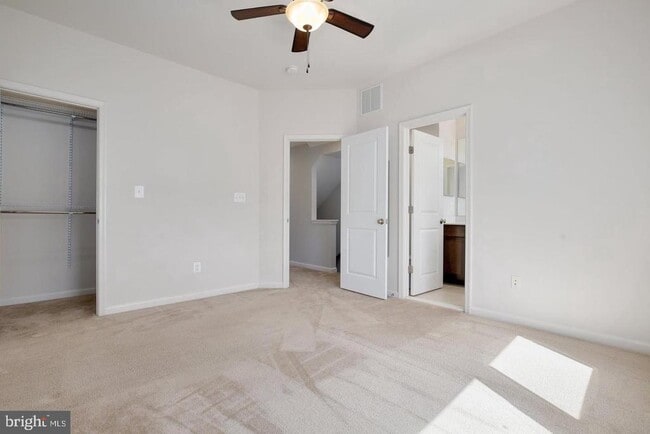 Building Photo - 13250 Shawnee Ln