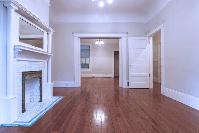 Building Photo - 84a Sanchez St