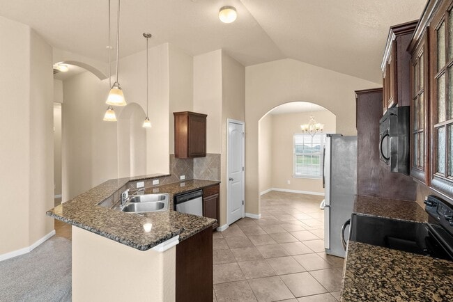 Building Photo - 2707 Camp Cooper Dr