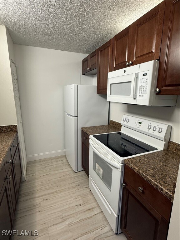 Building Photo - 190 Santa Clara Dr