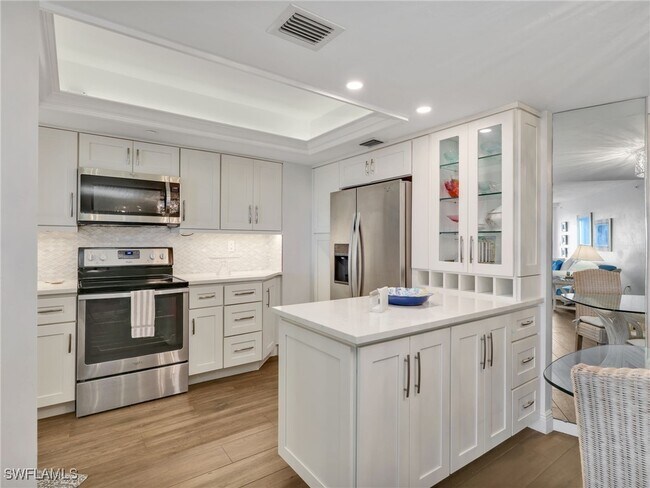 Building Photo - 4751 Gulf Shore Blvd N