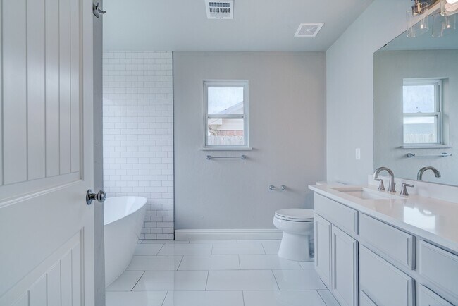 Building Photo - 2809 Frost Ln