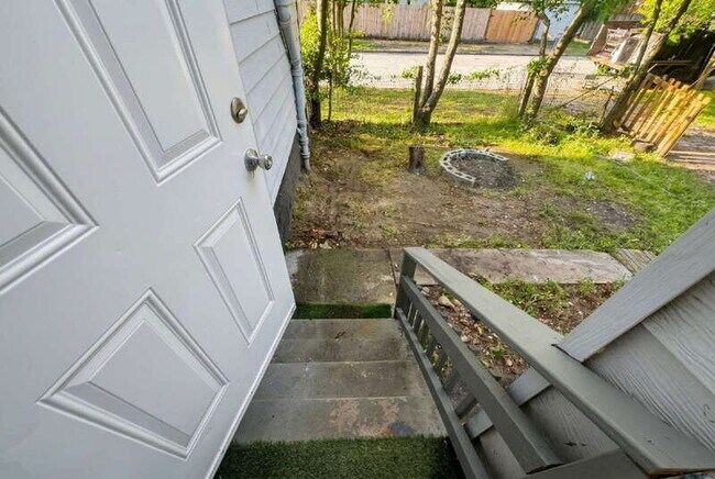 Building Photo - 3101 12th Ave