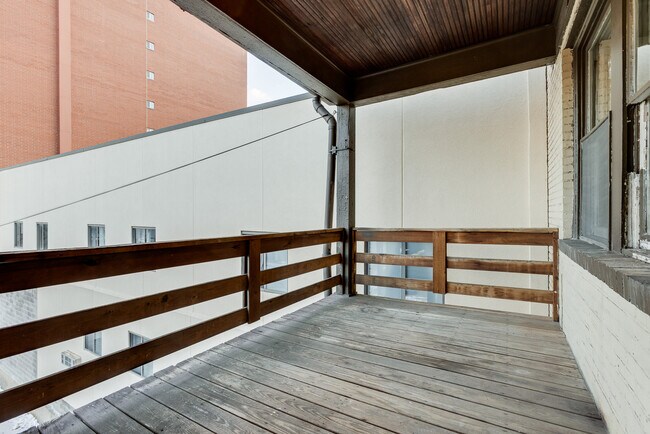 Building Photo - 525 Washington Ave