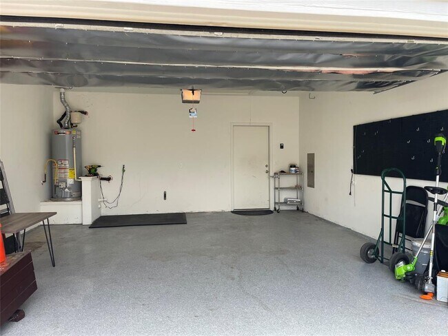 Building Photo - 7408 Tonka Ln