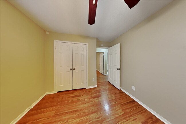 Building Photo - 14518 Enola Dr