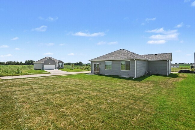 Building Photo - 6852 Portage Dr