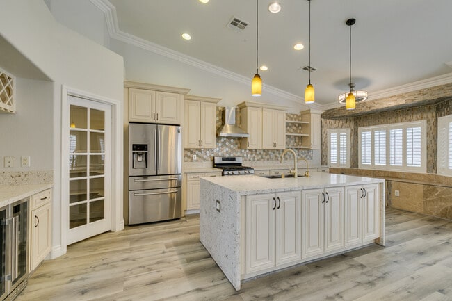 Building Photo - 4105 Demoline Cir