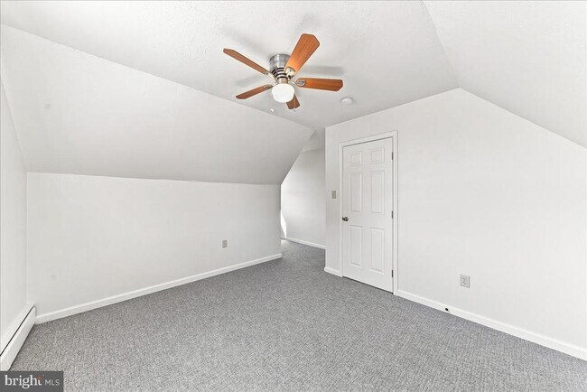 Building Photo - 110 E Hoffecker St