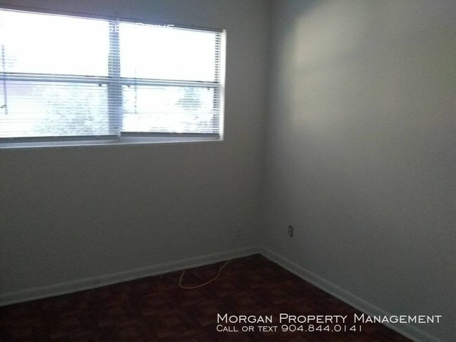 Building Photo - 2218 Bourget Dr