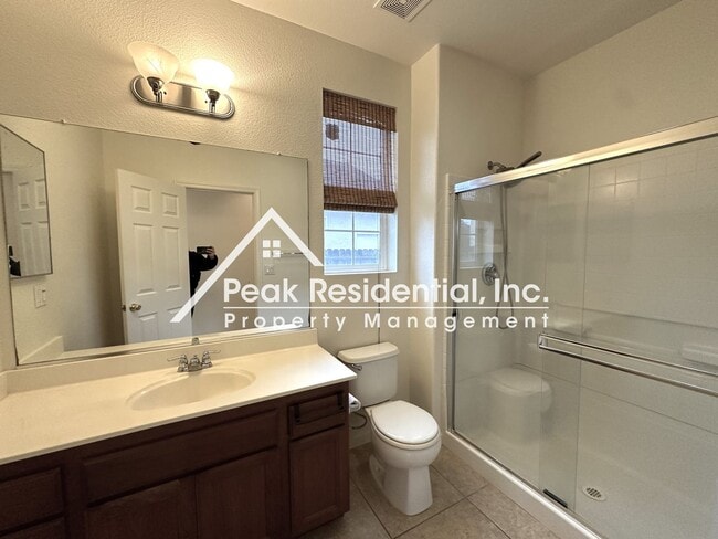 Building Photo - 1811 Waterfall Dr