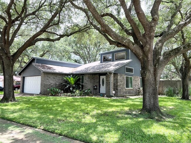 Building Photo - 3215 Keywood Ln