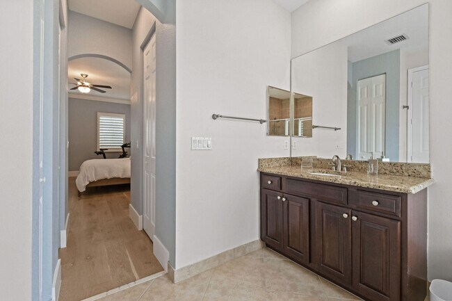 Building Photo - 158 Ennis Ln