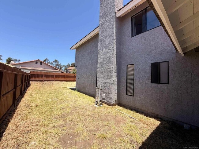 Building Photo - 7538 Hawks Peak Way