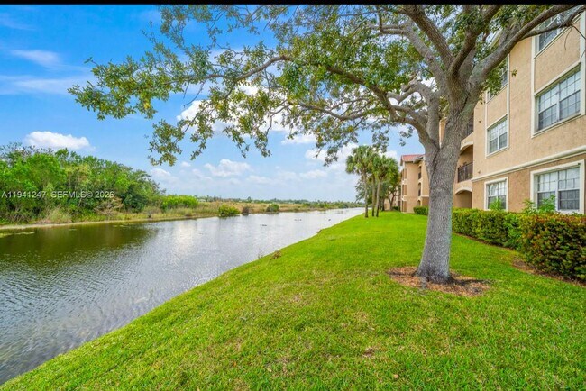 Building Photo - 231 SW 116th Ave