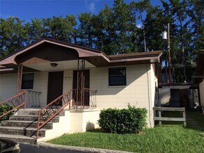 Building Photo - 1406 SW 18th Pl
