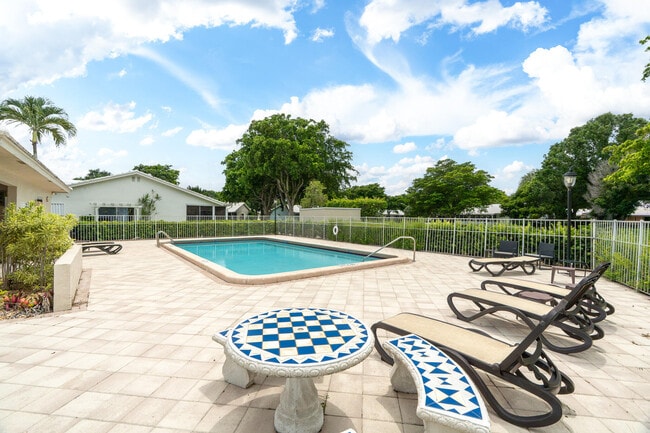 Building Photo - 5557 N Cameo Dr