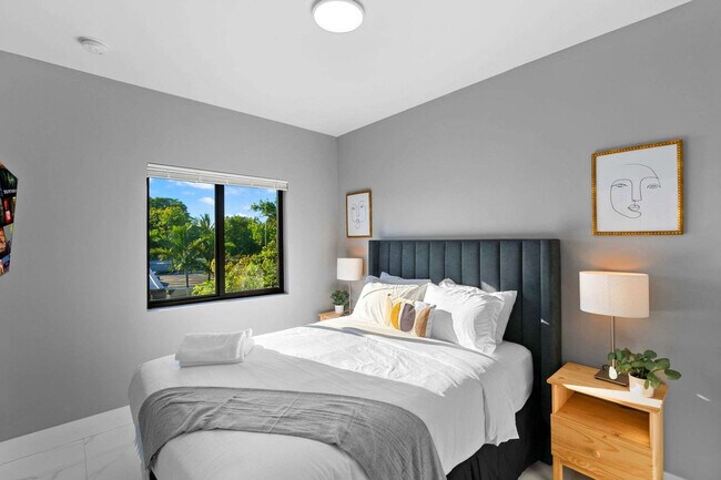 Building Photo - 1540 NW 46th St