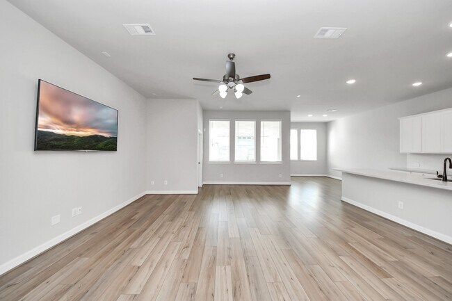 Building Photo - 2968 Golden Dust Dr