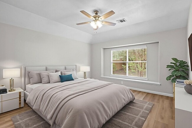 Building Photo - 25910 N Lakefair Dr