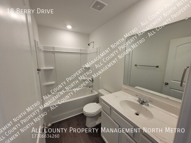 Building Photo - New 4BR/2.5BA Pet Friendly Dawsonville home