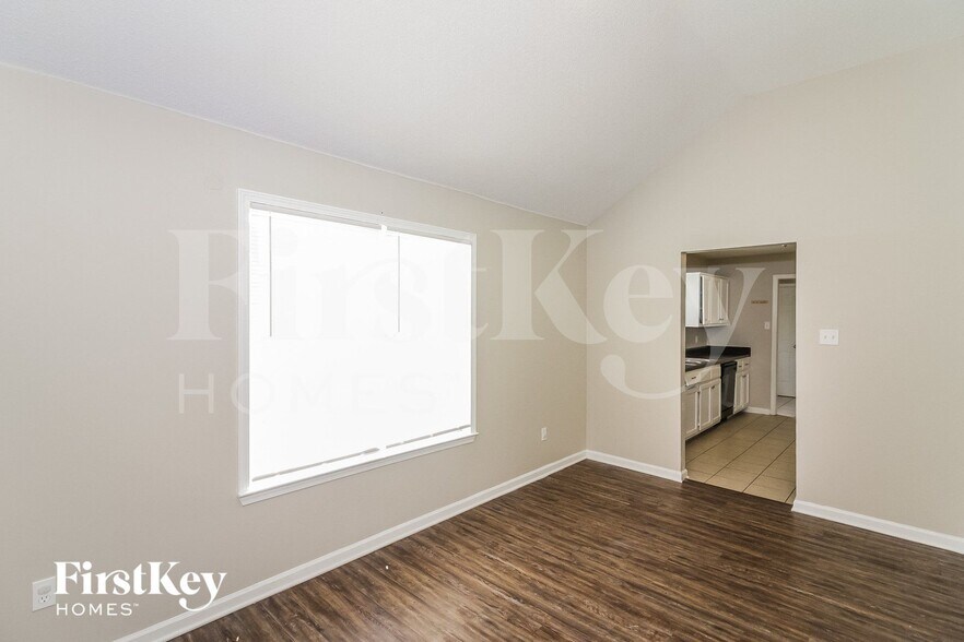 Building Photo - 4596 Fontaine Pl