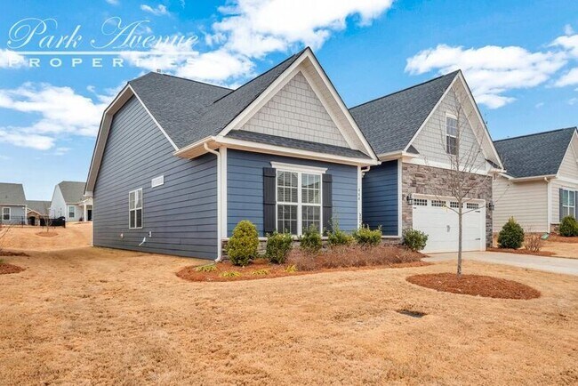 Building Photo - 444 Trillium Way