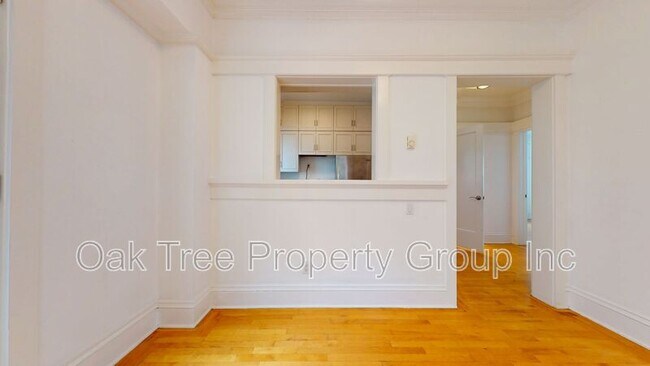 Building Photo - 25 Pleasant St