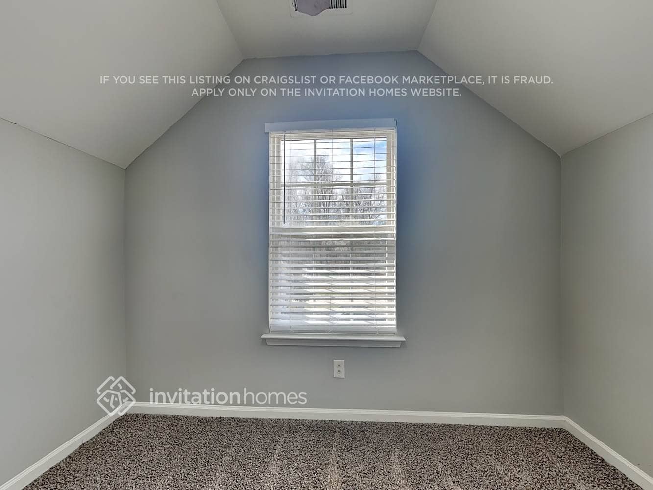 Building Photo - 12122 Stewarts Crossing Dr