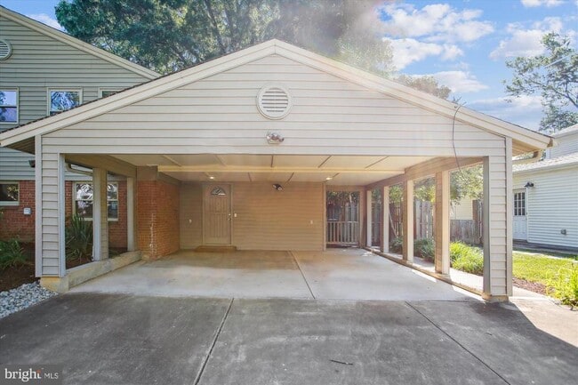 Building Photo - 8509 Cyrus Pl