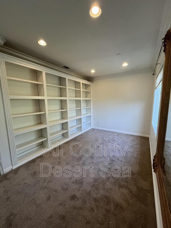 Building Photo - 16826 Clovergreen Ln