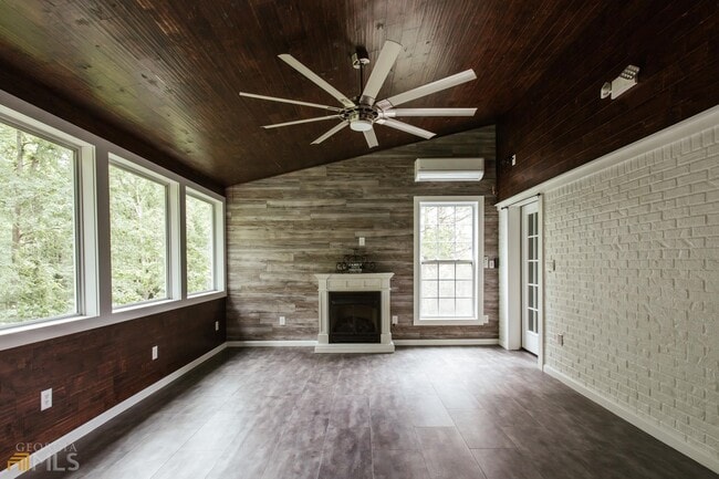 Building Photo - 137 Bristol Woods Dr