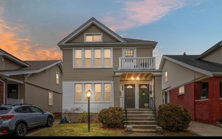 Building Photo - 1333 Beaconsfield Ave