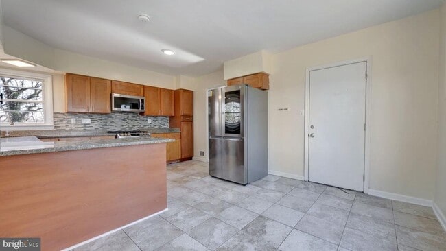 Building Photo - 1604 Woodhill Ct