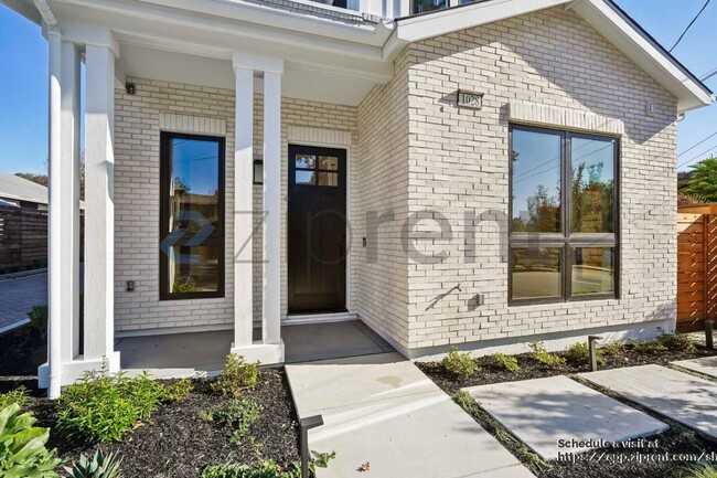 Building Photo - 1028 Brown Ave