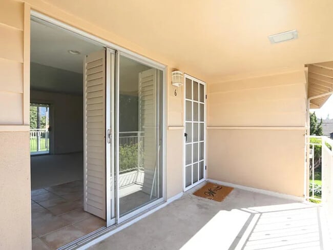 Building Photo - 5796 Encina Rd